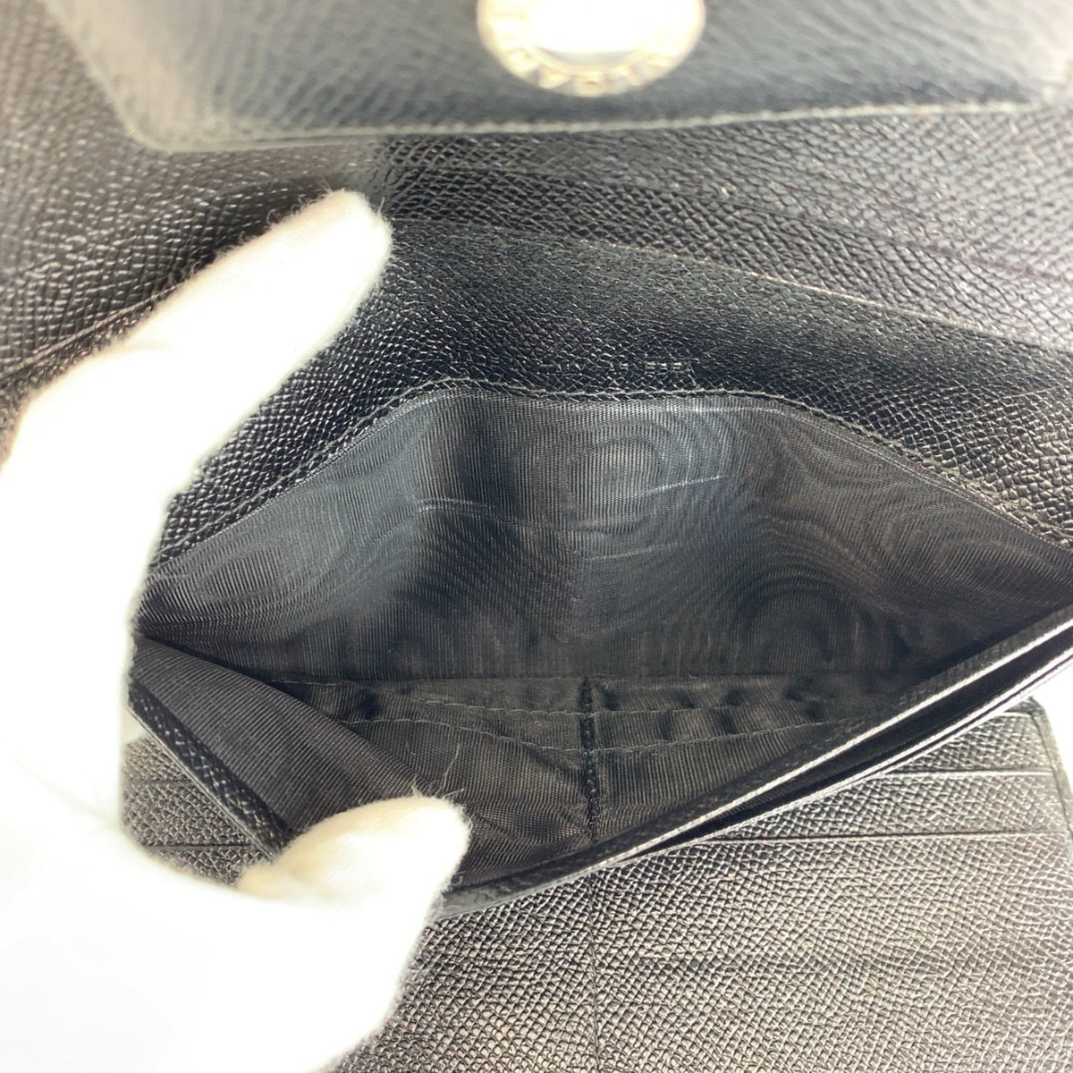 Bvlgari Black Leather Long Wallet (Bi-Fold) (Pre-Owned)