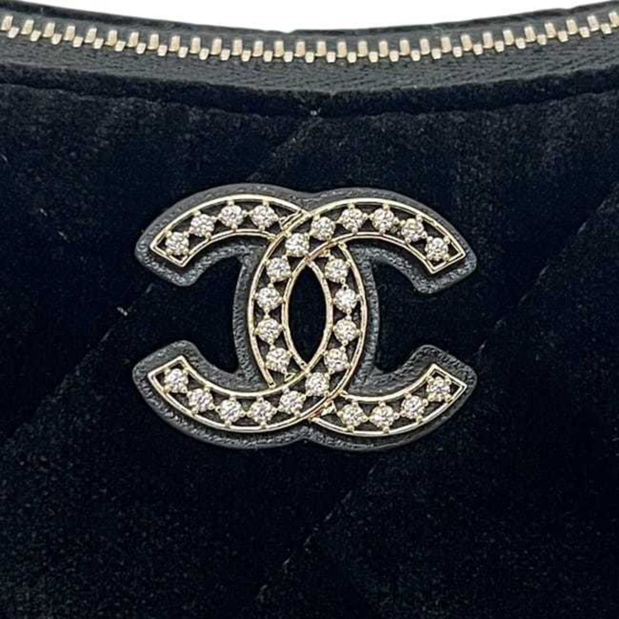 Chanel Black Leather Shoulder Bag (Pre-Owned)