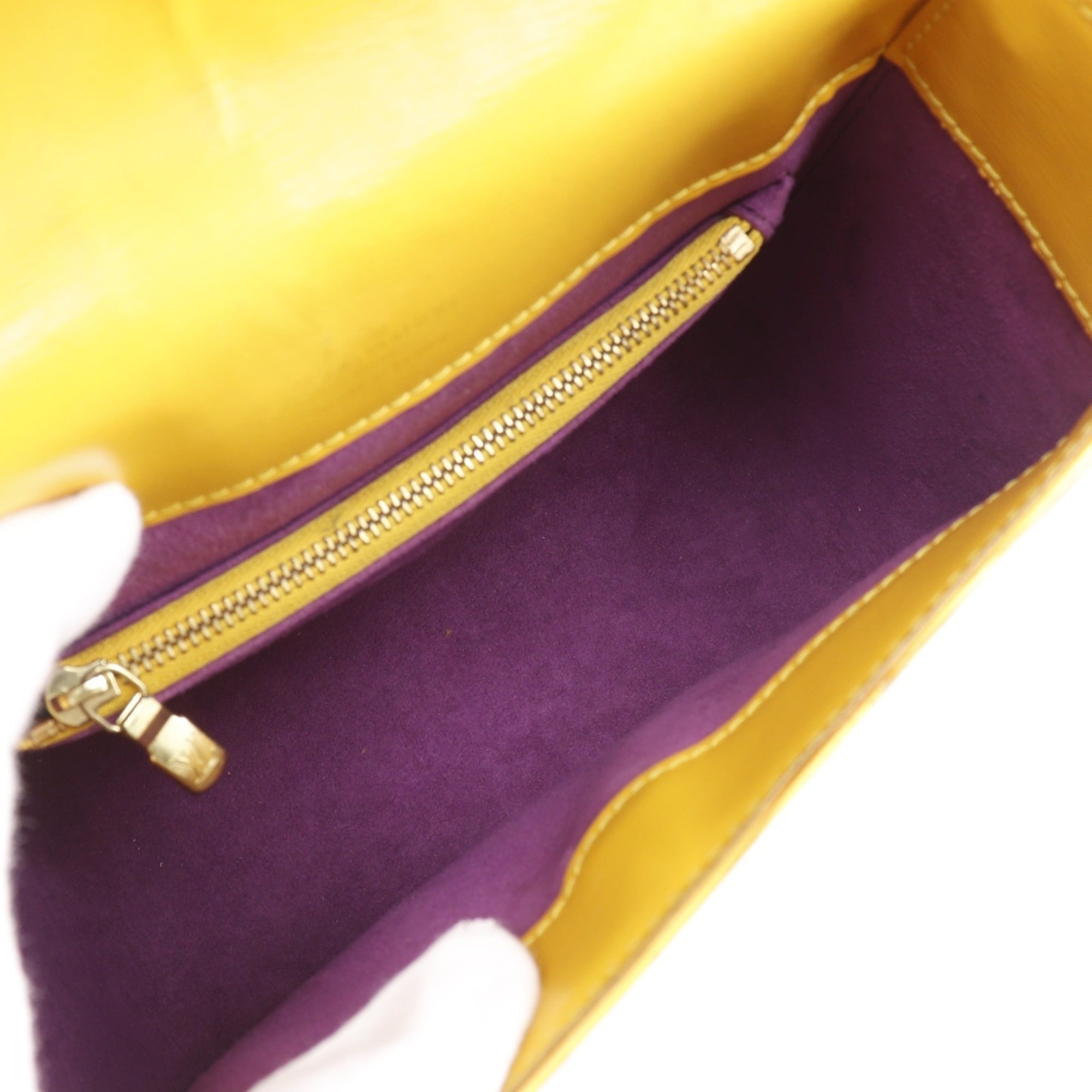 Louis Vuitton Yellow Epi Leather Shoulder Bag (Pre-Owned)