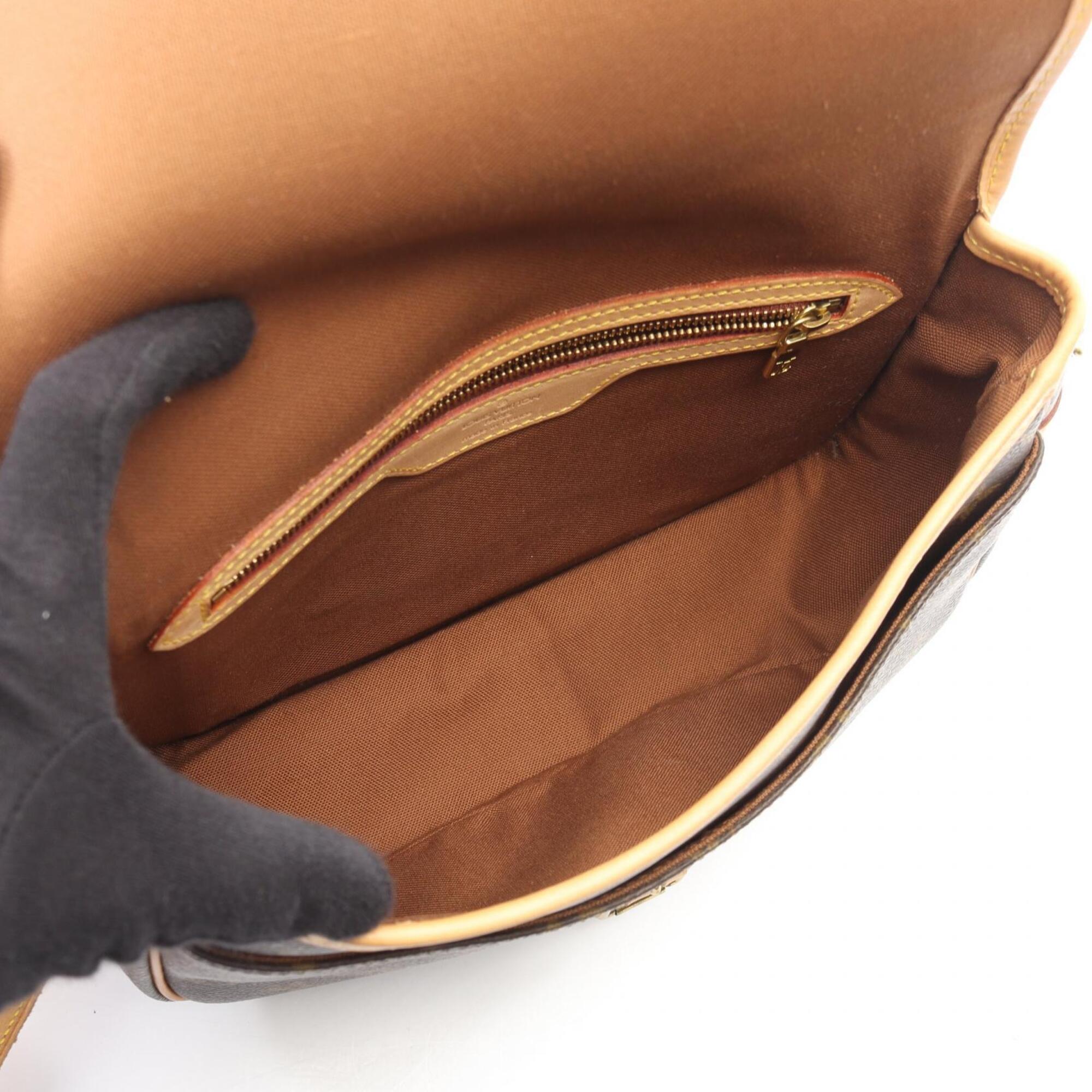 Louis Vuitton Brown Pvc Leather Handbag Shoulder Bag (Pre-Owned)