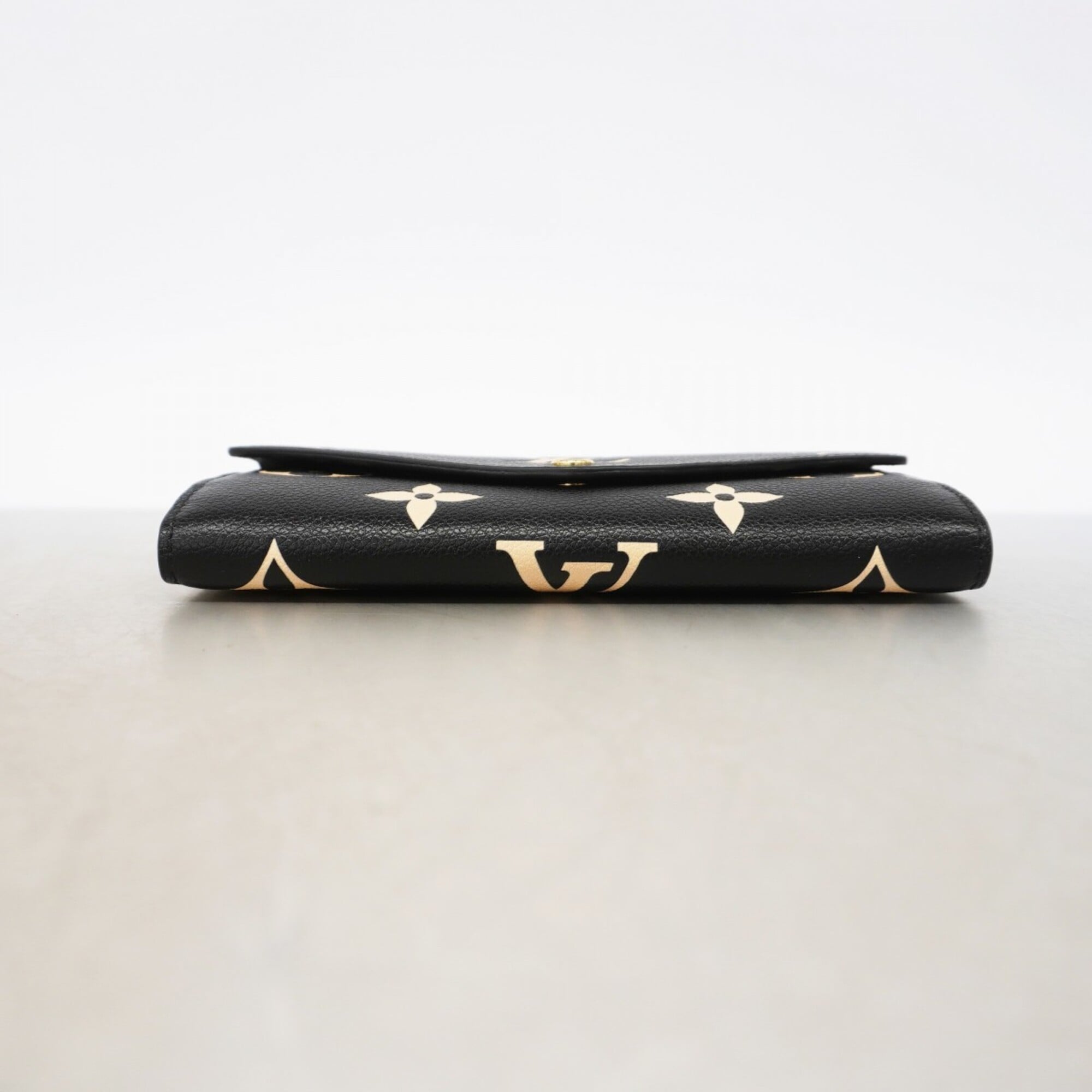 Louis Vuitton Beige Black Long Wallet (Bi-Fold) (Pre-Owned)