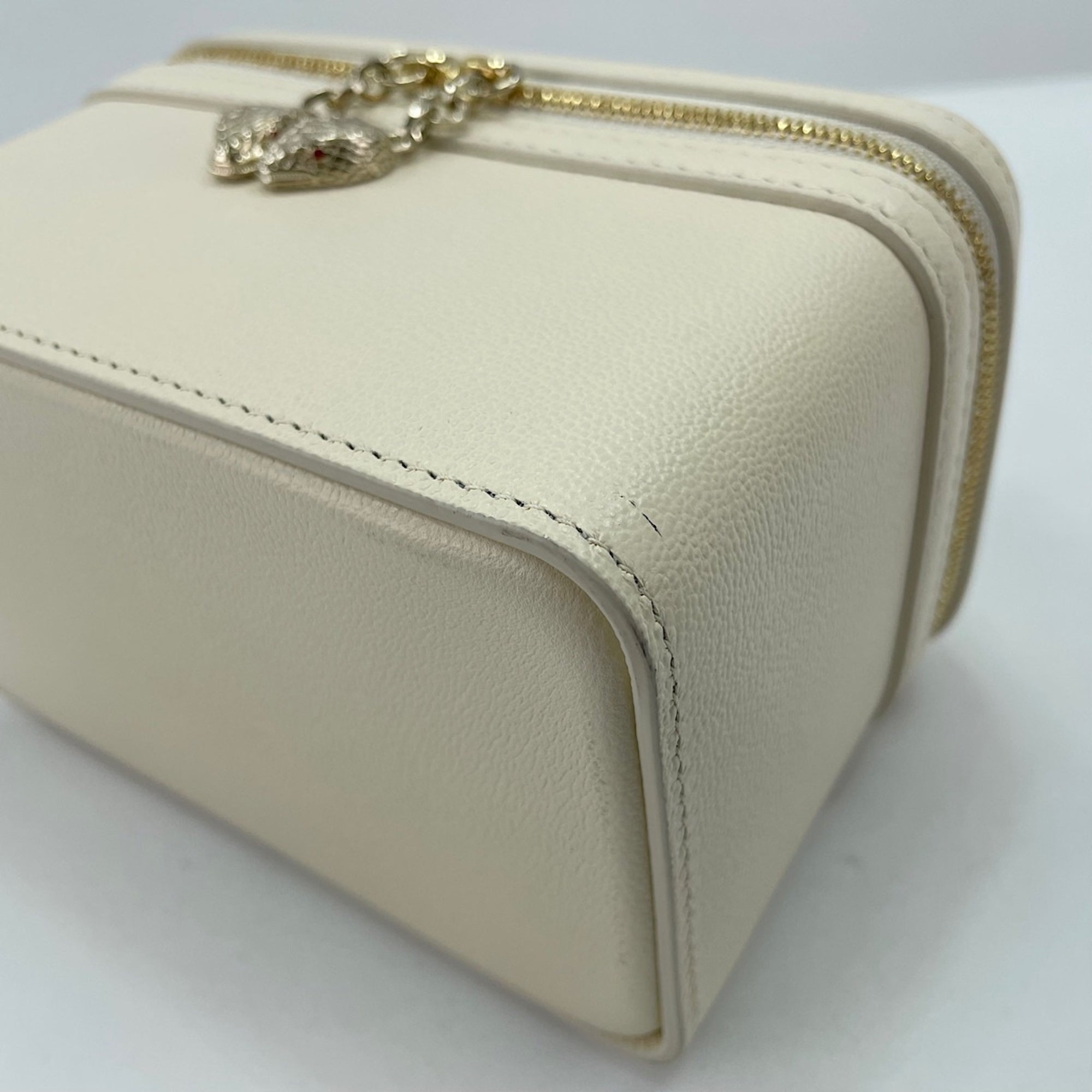 Bvlgari White Leather Handbag (Pre-Owned)