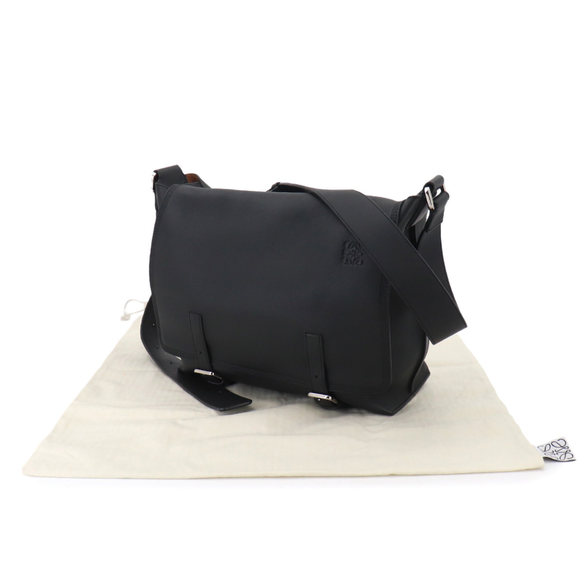 Loewe Black Leather Handbag Messenger Bag Shoulder Bag (Pre-Owned)