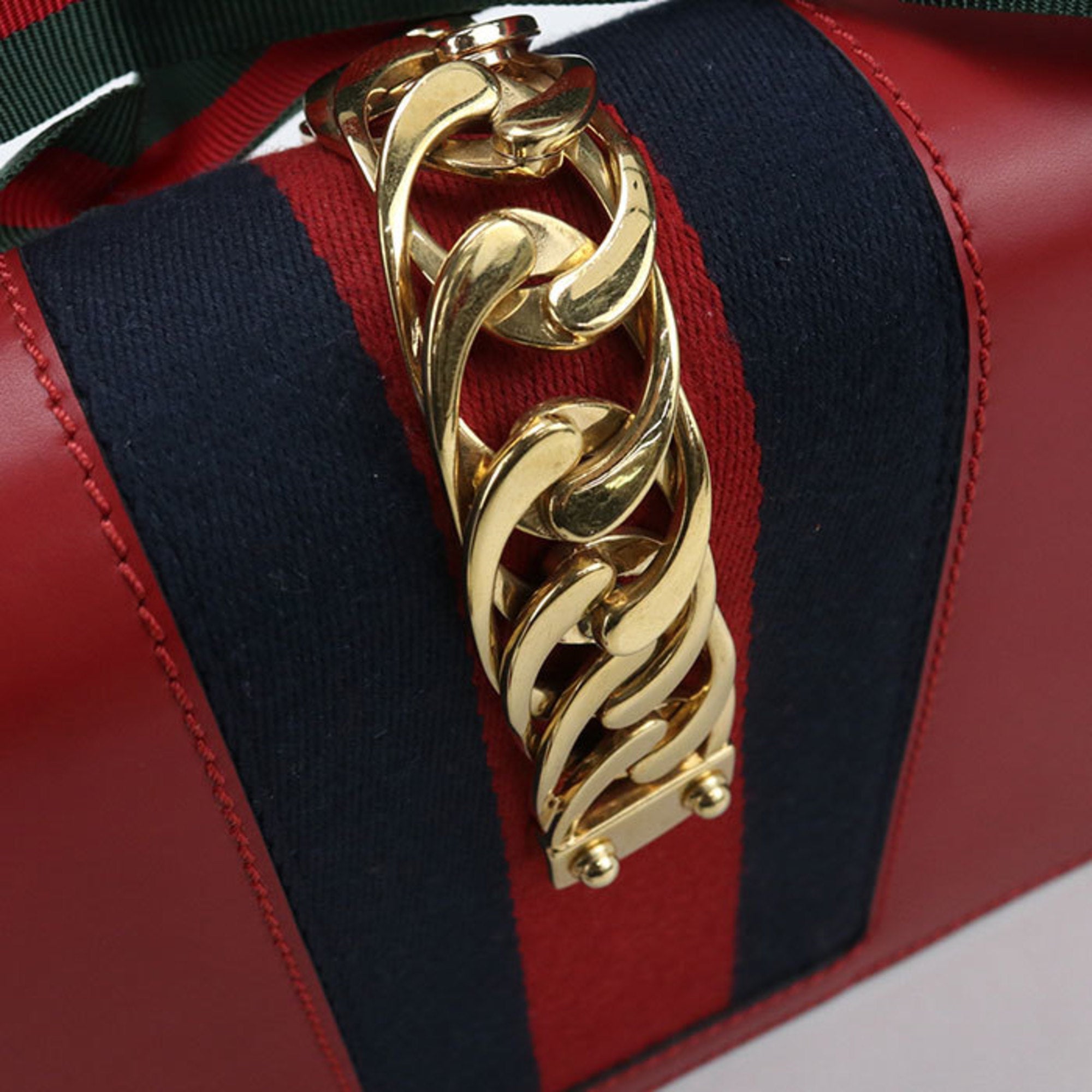 Gucci Red Color Leather Shoulder Bag (Pre-Owned)