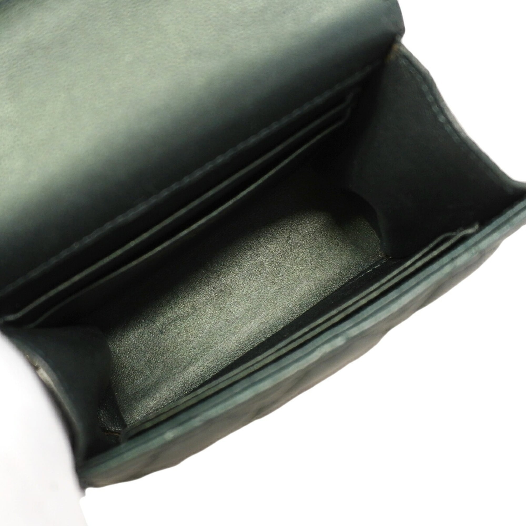Chanel Dark Green Leather Handbag (Pre-Owned)