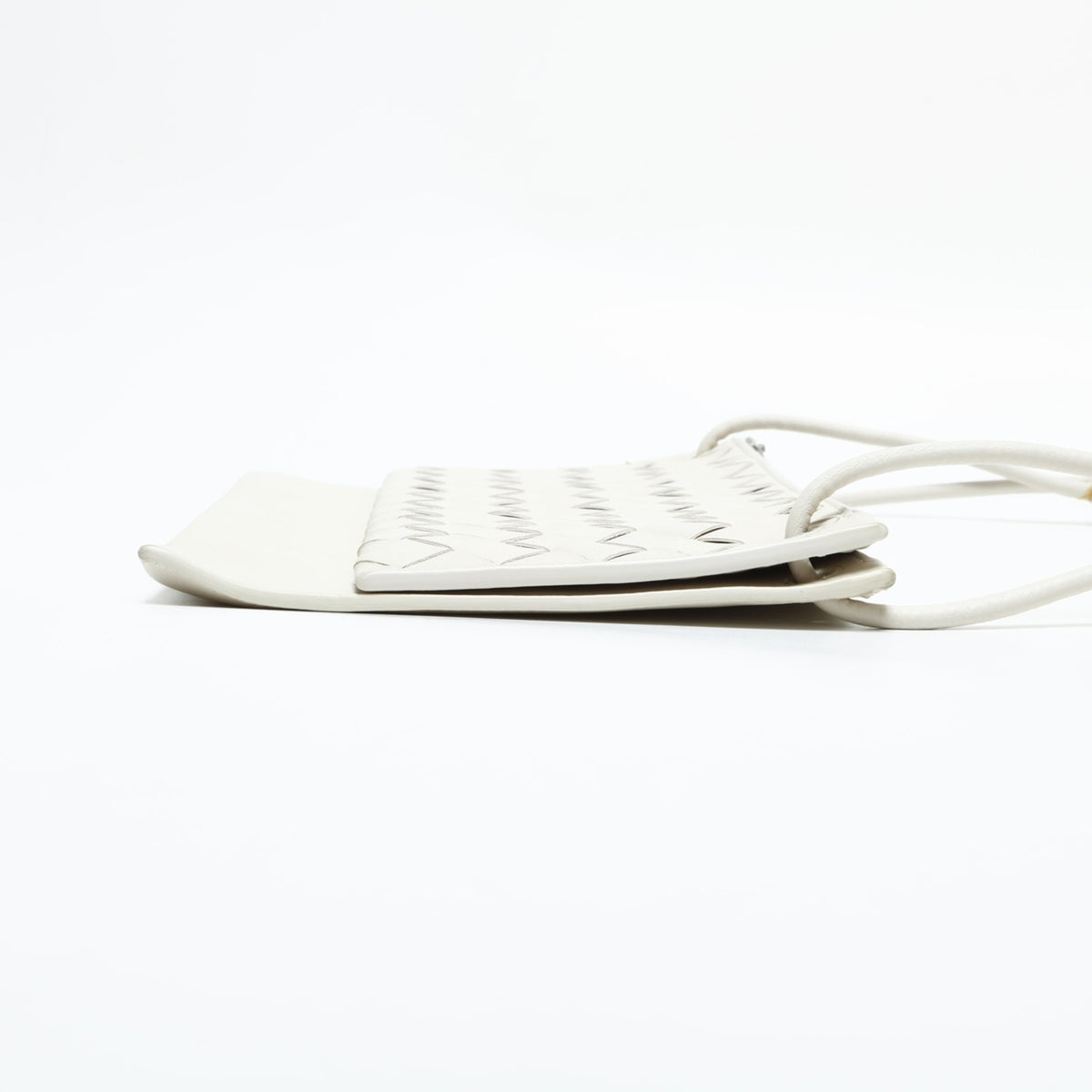Bottega Veneta White Leather Shoulder Bag (Pre-Owned)