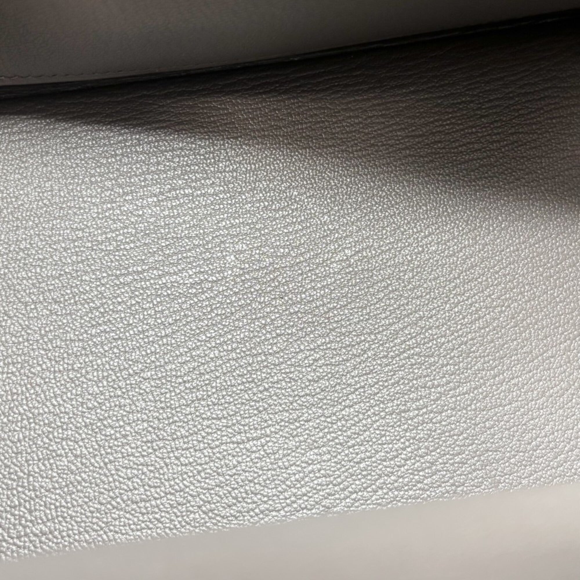 Hermes Gray Leather Handbag (Pre-Owned)