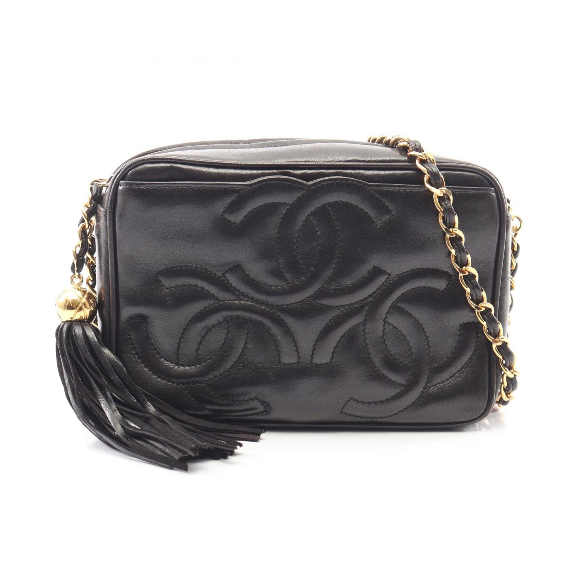 Chanel Black Leather Handbag Shoulder Bag (Pre-Owned)
