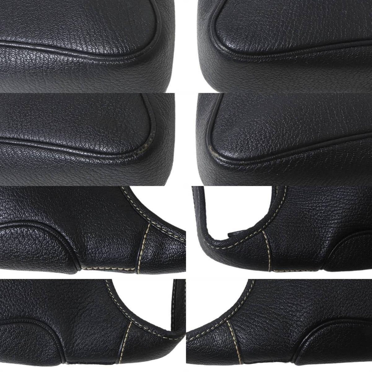 Salvatore Ferragamo Black Leather Shoulder Bag (Pre-Owned)