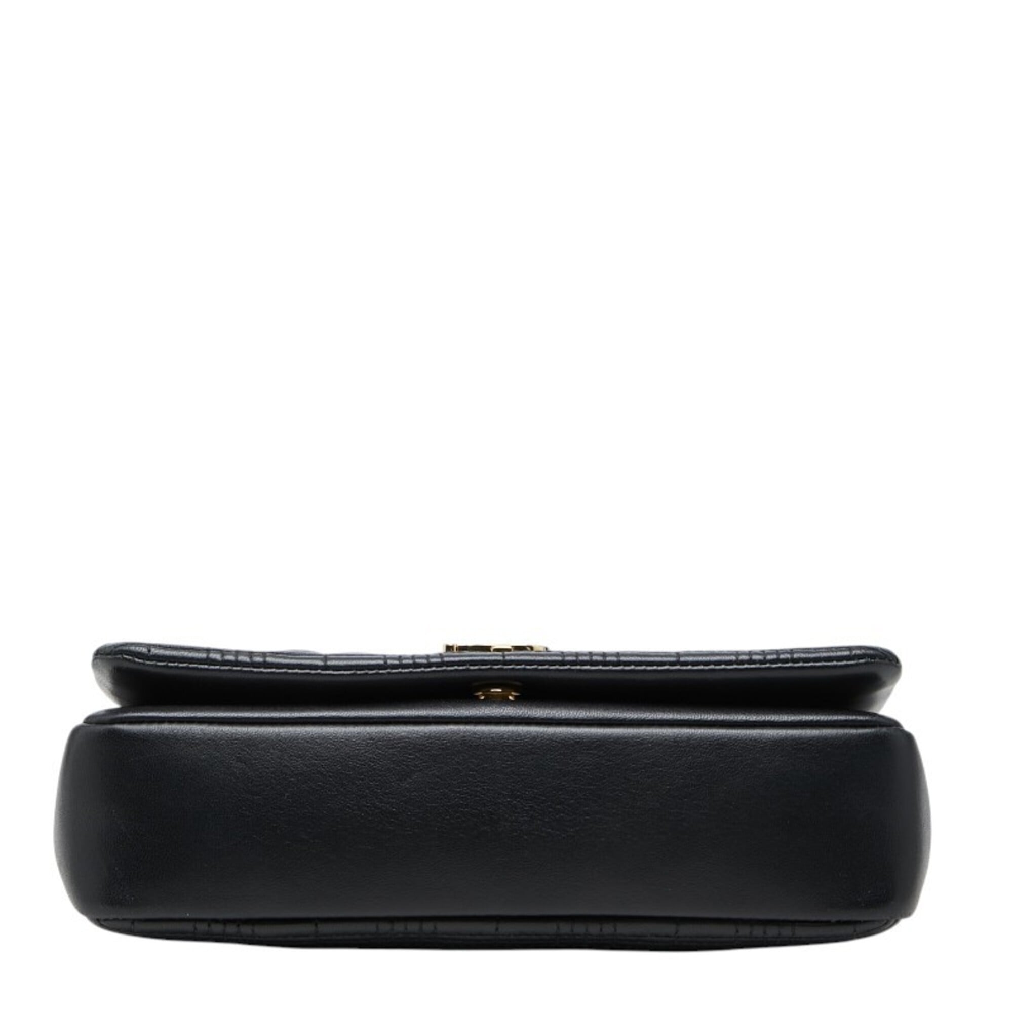 Burberry Black Leather Shoulder Bag (Pre-Owned)