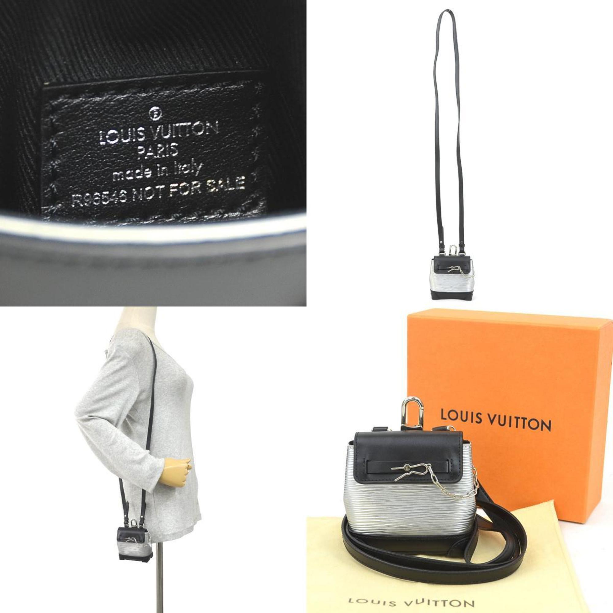 Louis Vuitton Black Silver Epi Leather Shoulder Bag (Pre-Owned)
