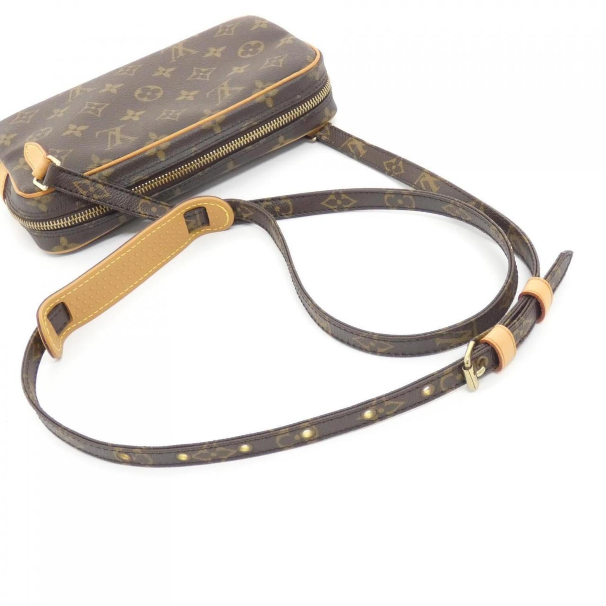 Louis Vuitton Marron Coated Canvas Shoulder Bag (Pre-Owned)