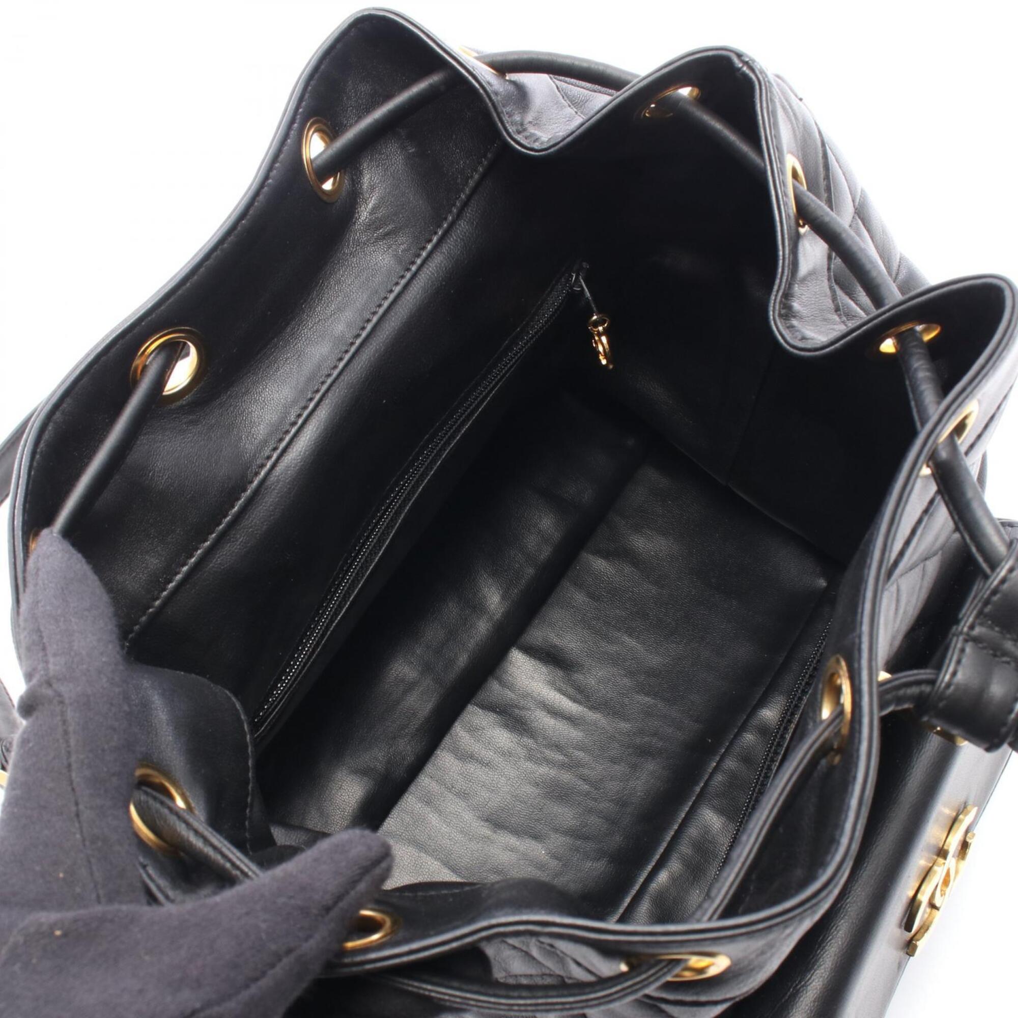 Chanel Black Leather Backpack Handbag (Pre-Owned)