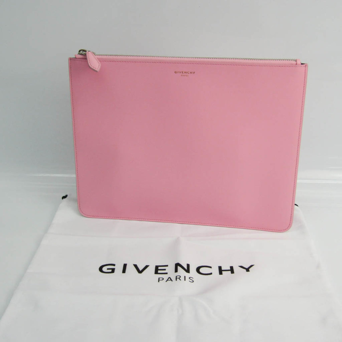 Givenchy Pink Leather Clutch Bag (Pre-Owned)