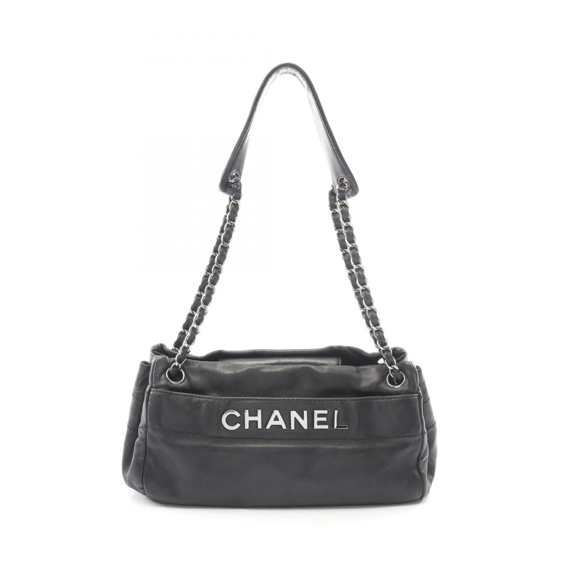 Chanel Black Leather Handbag Shoulder Bag (Pre-Owned)
