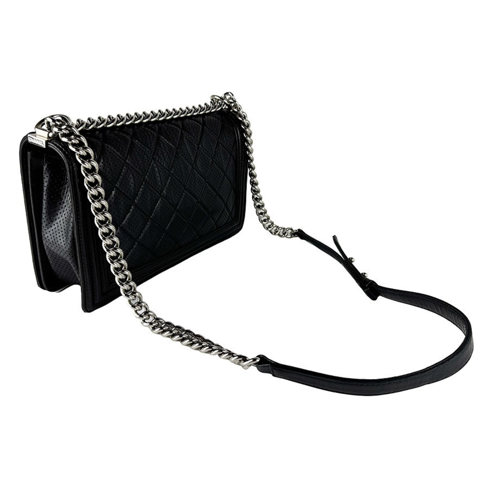Chanel Black Leather Shoulder Bag (Pre-Owned)