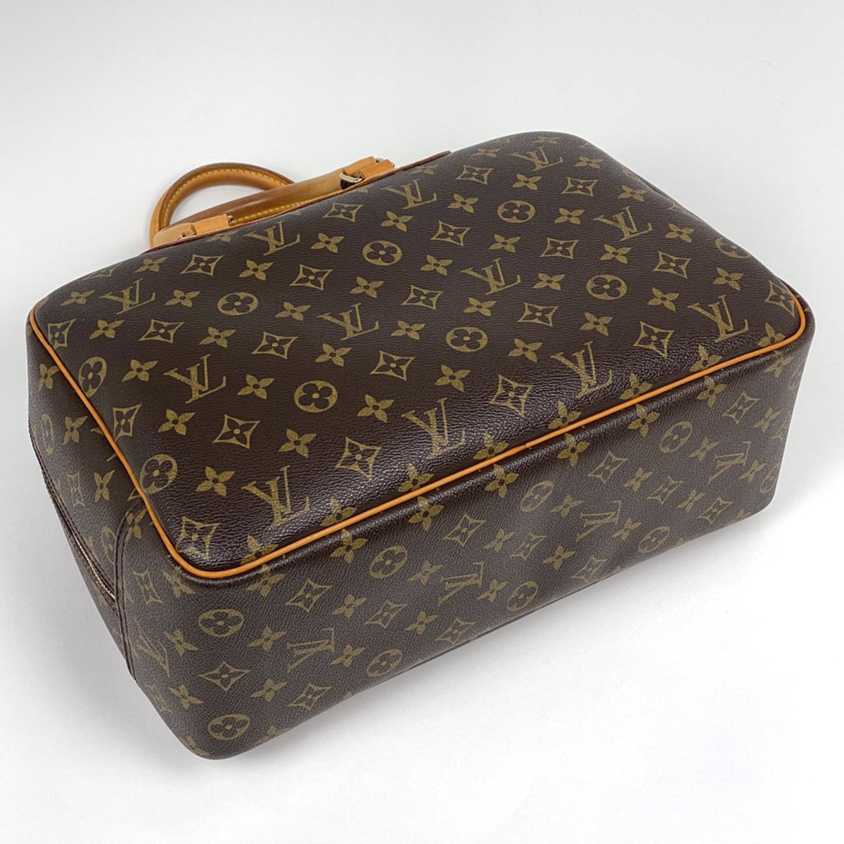 Louis Vuitton Brown Monogram Handbag (Pre-Owned)