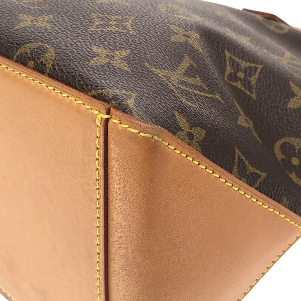 Louis Vuitton Brown Coated Canvas Handbag (Pre-Owned)