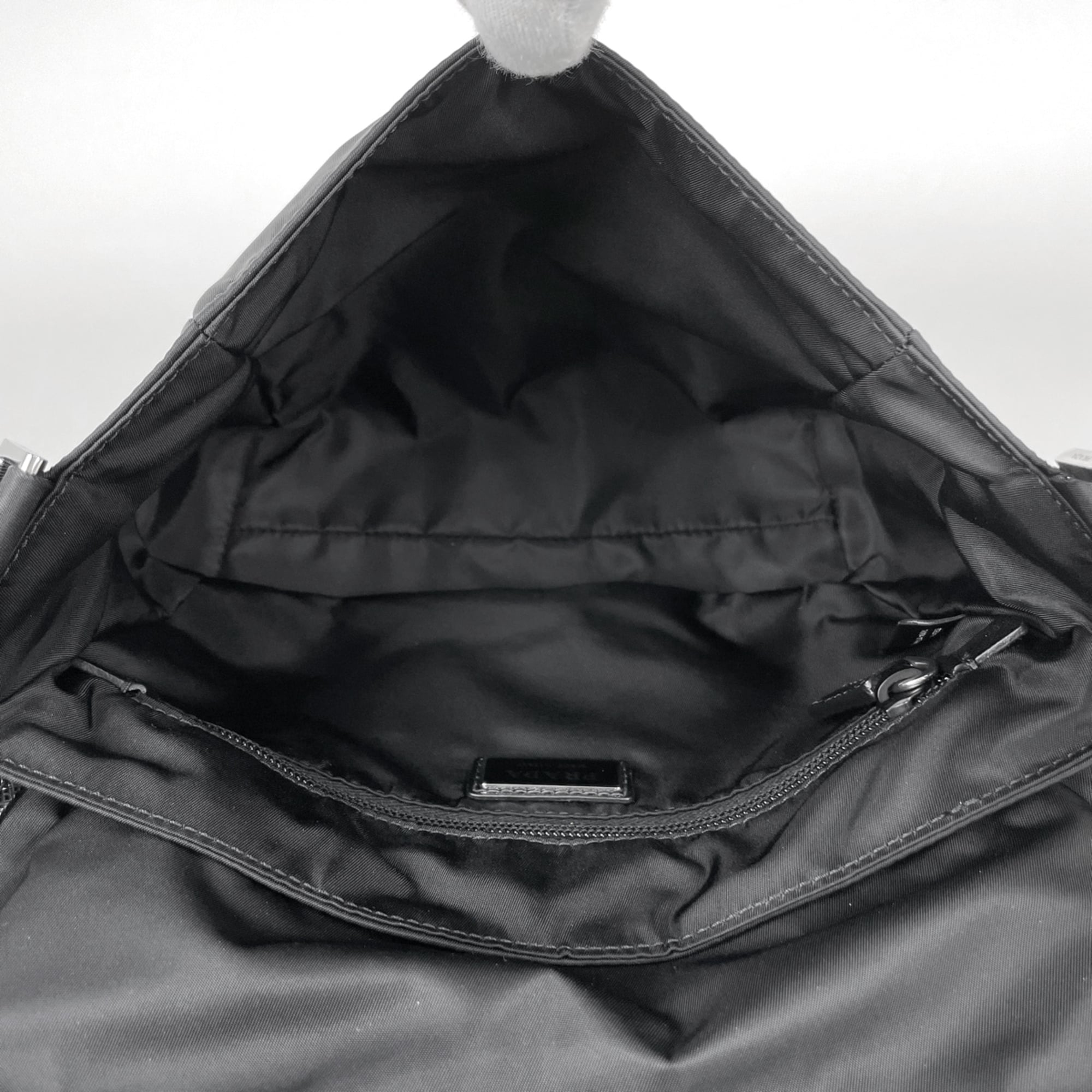Prada Black Nylon Leather Shoulder Bag (Pre-Owned)