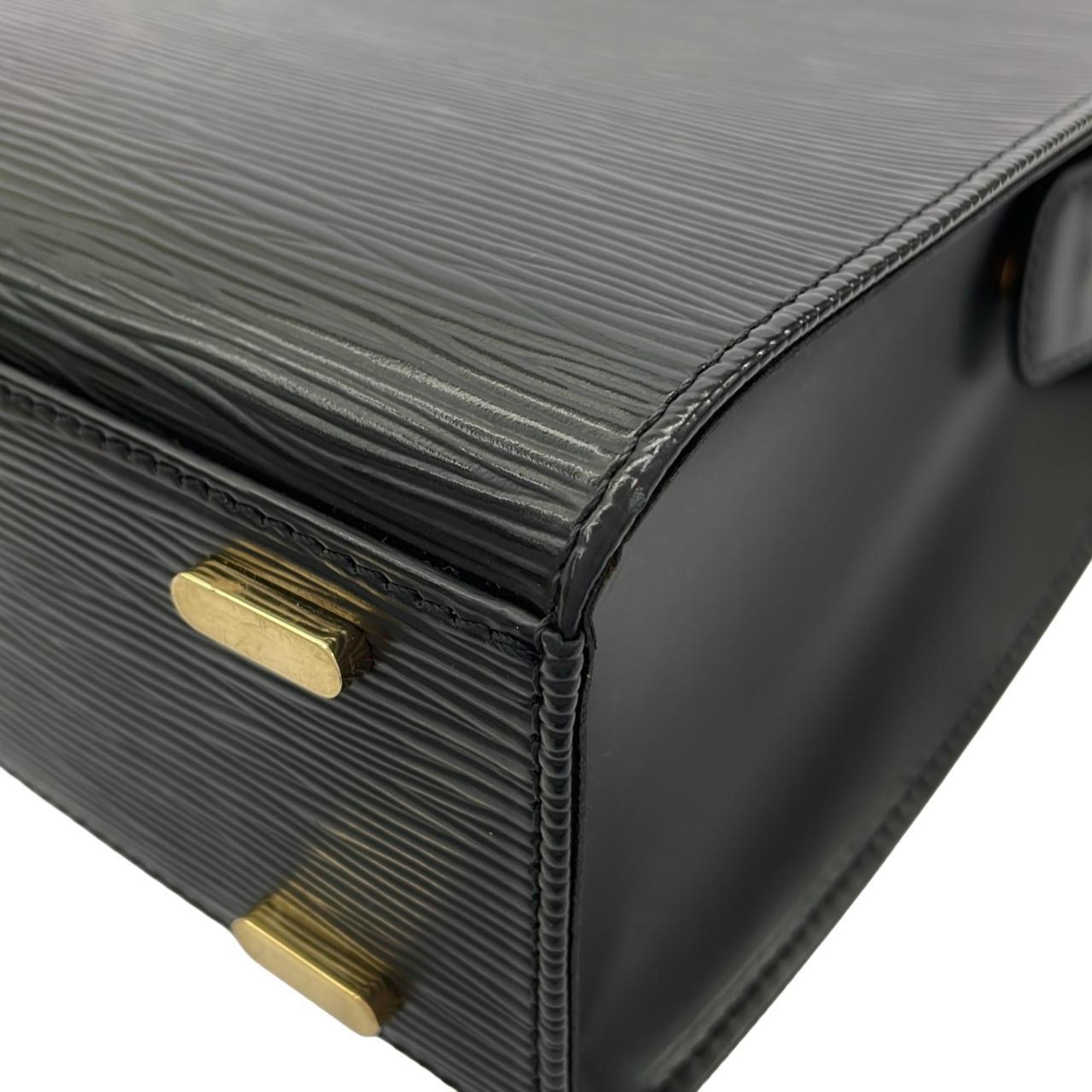 Louis Vuitton Black Leather Handbag (Pre-Owned)