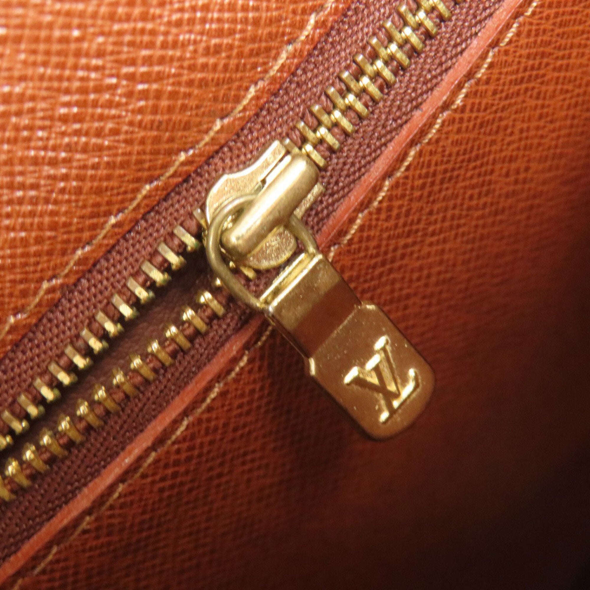 Louis Vuitton Monogram Monogram Shoulder Bag (Pre-Owned)