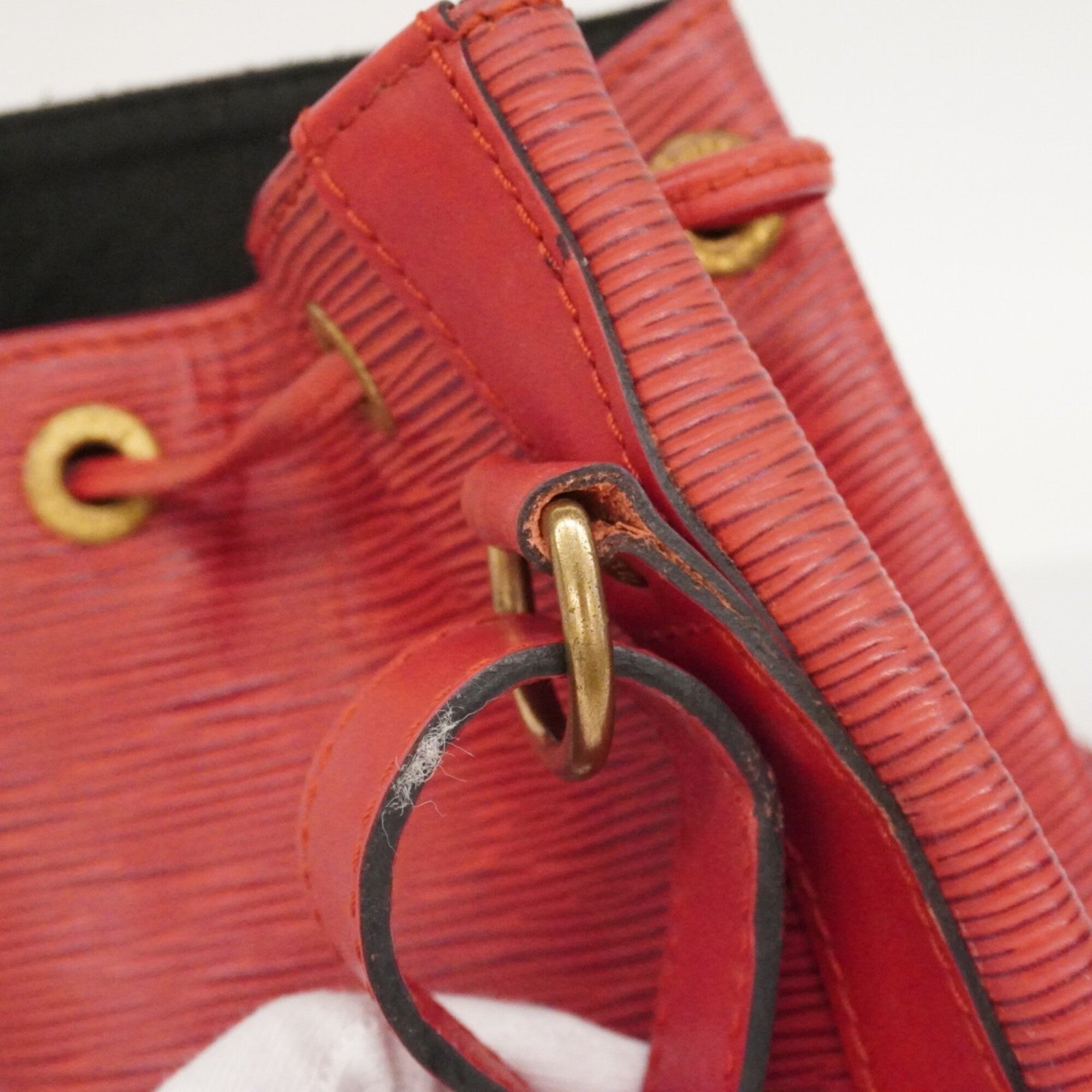 Louis Vuitton Castilian Red Shoulder Bag (Pre-Owned)