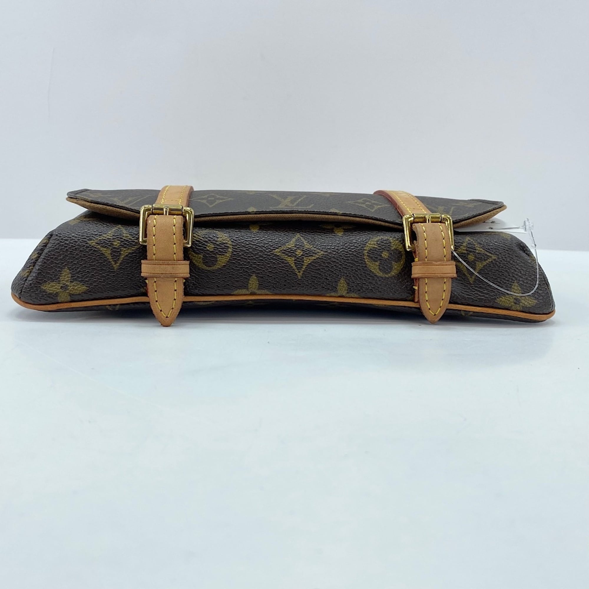 Louis Vuitton Brown Pochette Shoulder Bag (Pre-Owned)