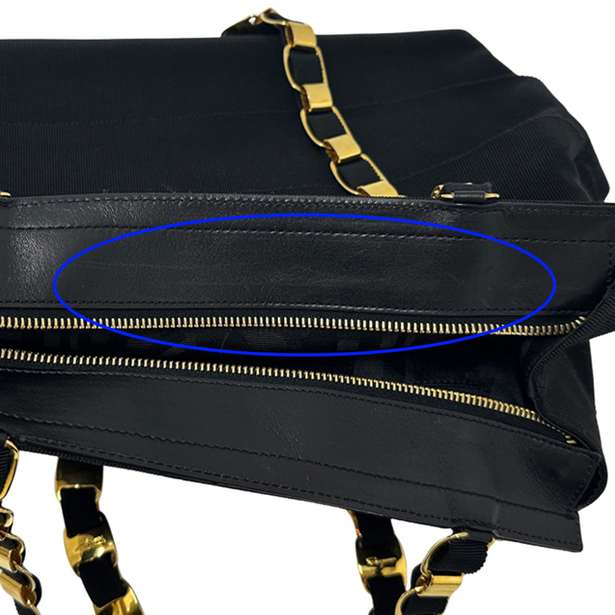 Salvatore Ferragamo Black Nylon Shoulder Bag (Pre-Owned)