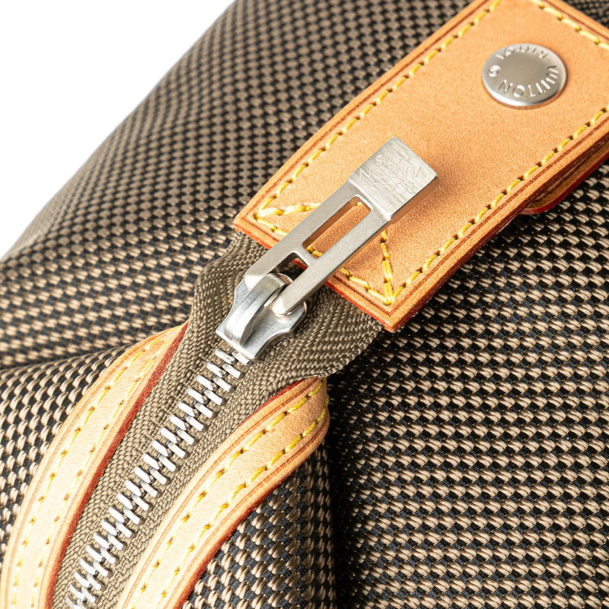 Louis Vuitton Damier Geant Earth Khaki Canvas Leather Pouch (Pre-Owned)