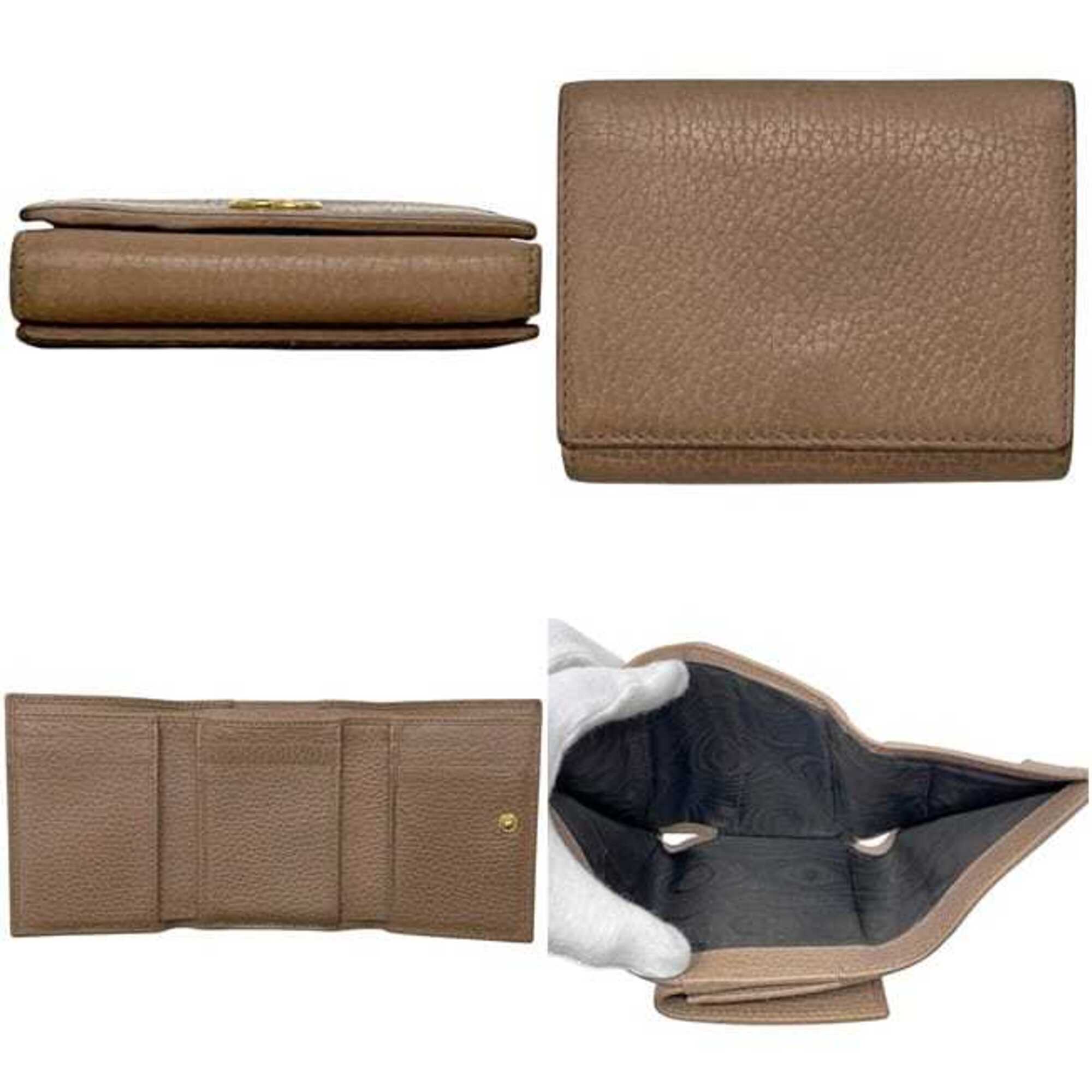Gucci Beige Leather Wallet (Tri-Fold) (Pre-Owned)