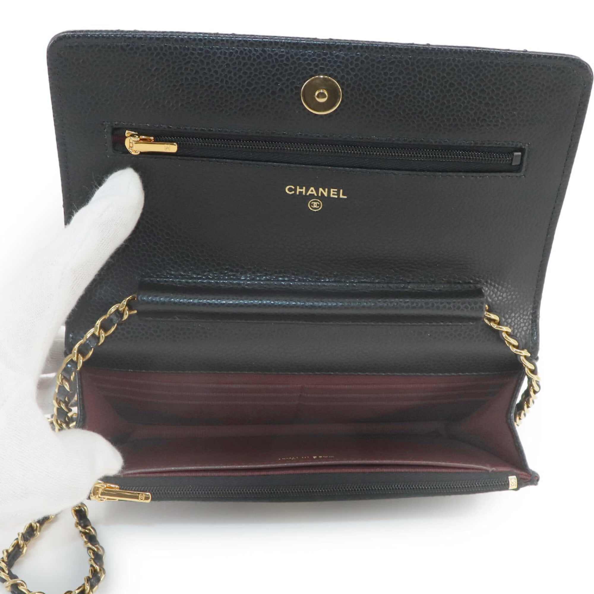 Chanel Matelasse Black Grained Calfskin Chain/Shoulder Wallet (Pre-Owned)
