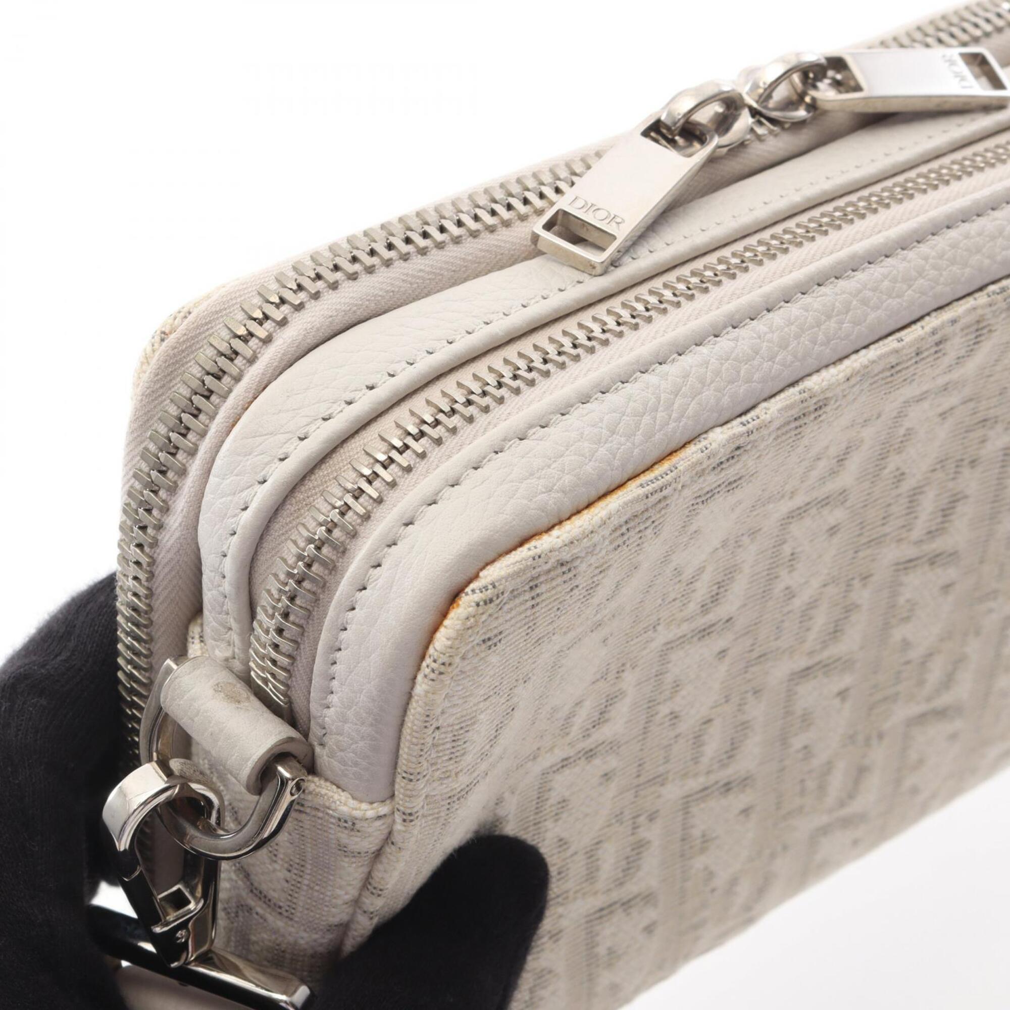 Christian Dior Ivory Canvas Handbag Shoulder Bag (Pre-Owned)