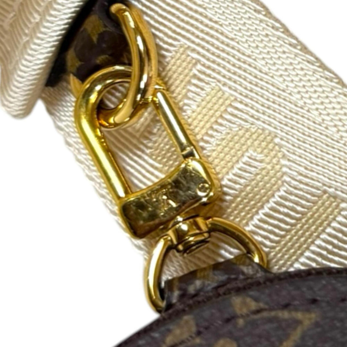 Louis Vuitton Brown Monogram Shoulder Bag (Pre-Owned)