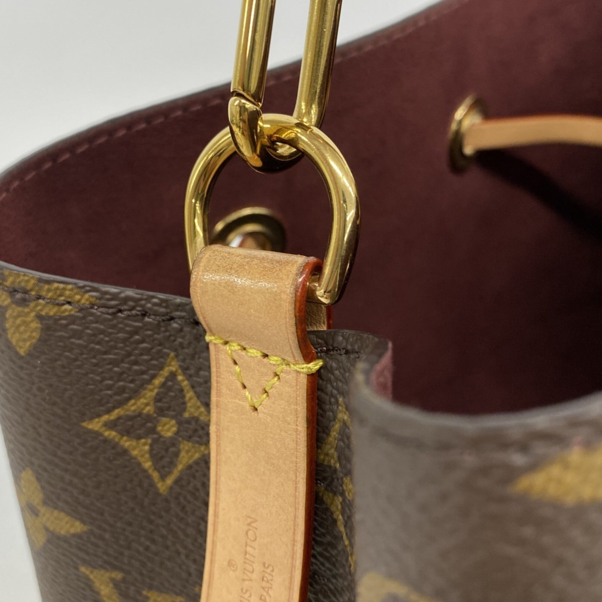 Louis Vuitton Brown Handbag (Pre-Owned)