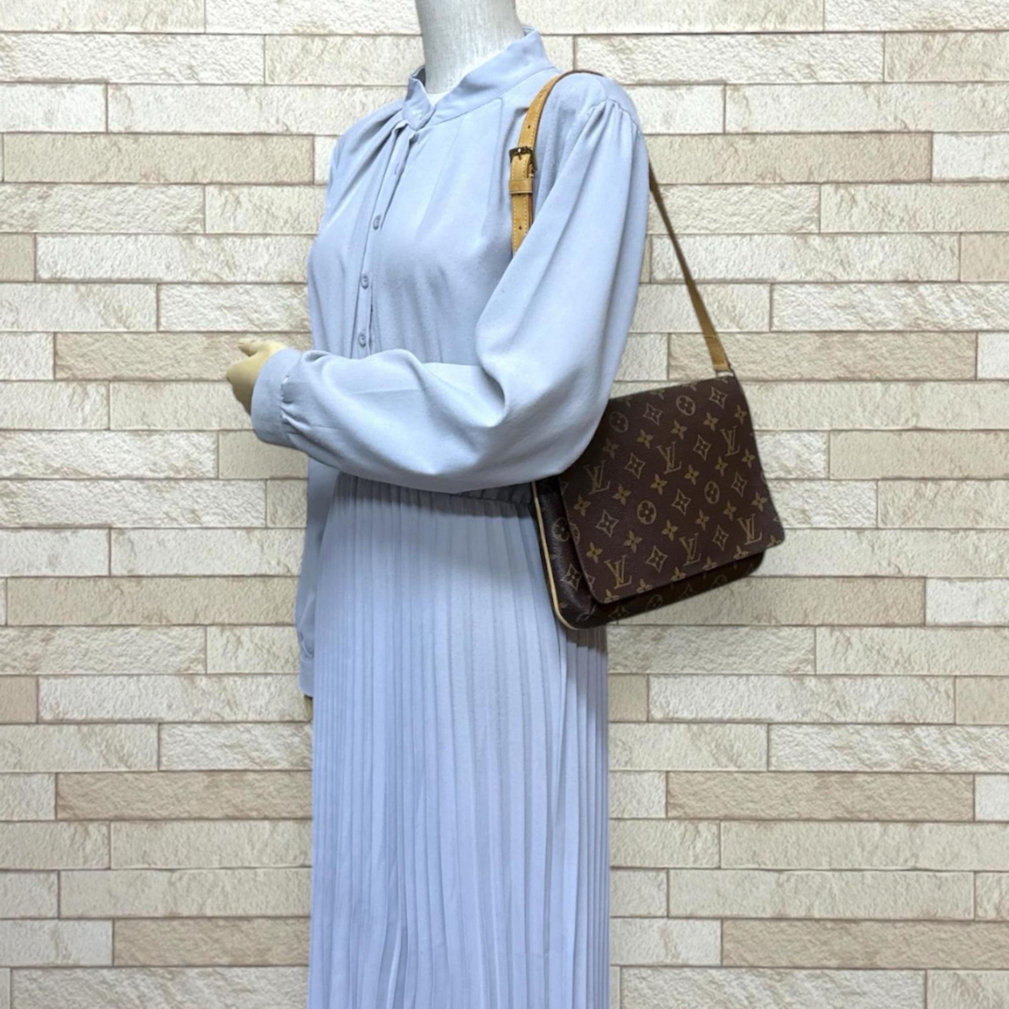 Louis Vuitton Brown Monogram Canvas Shoulder Bag (Pre-Owned)