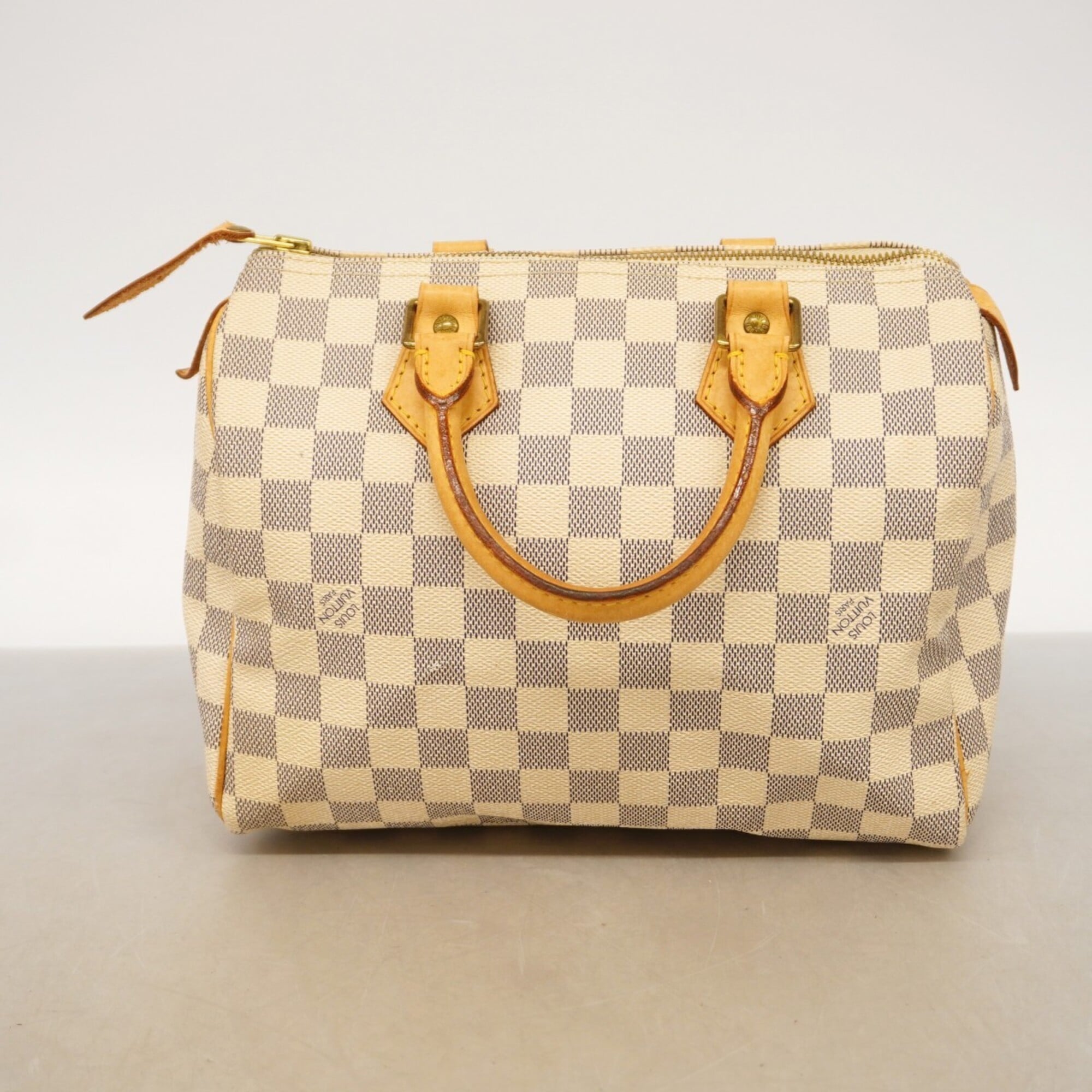 Louis Vuitton White Handbag (Pre-Owned)