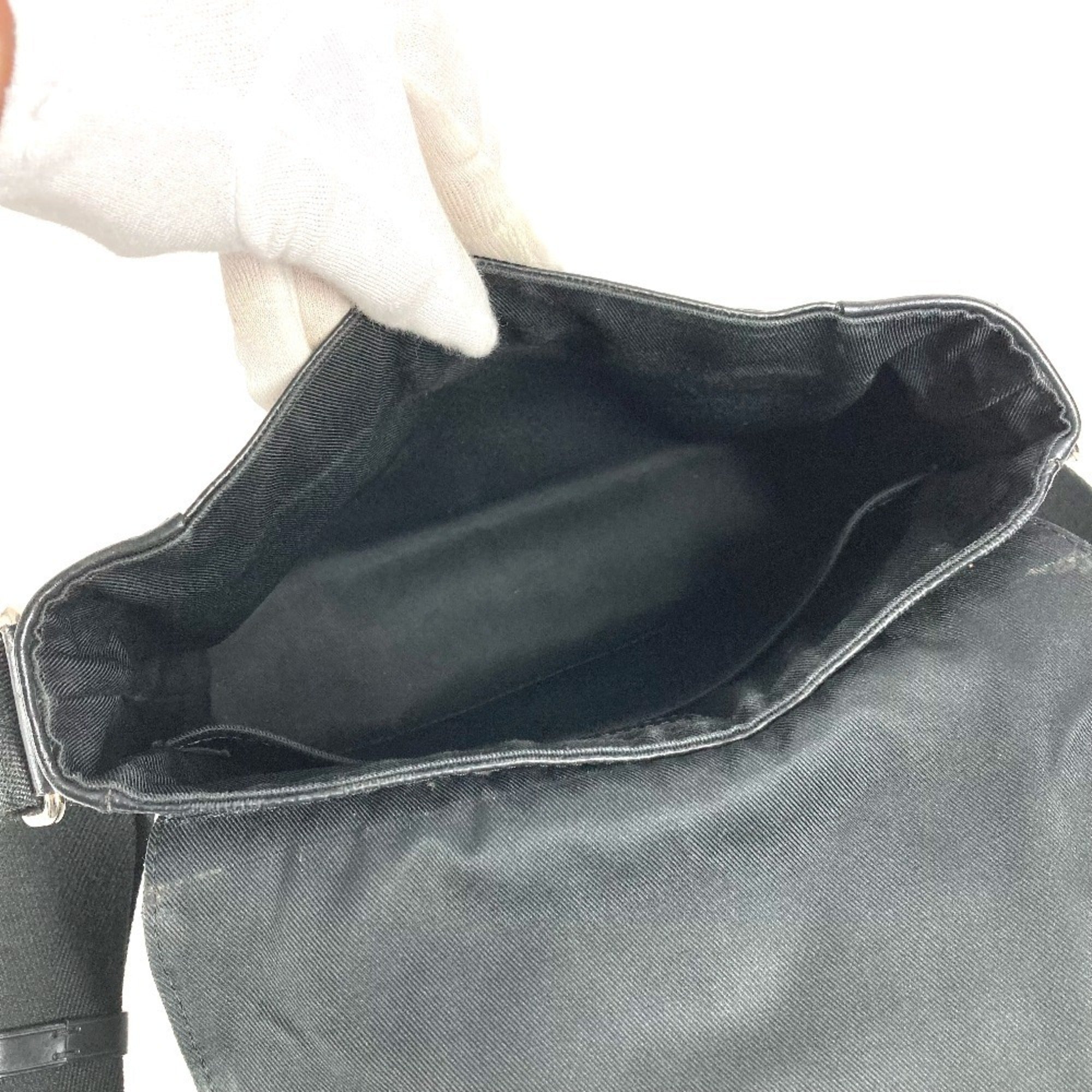 Louis Vuitton Damier Graphite Black Damier Graphite Shoulder Bag (Pre-Owned)