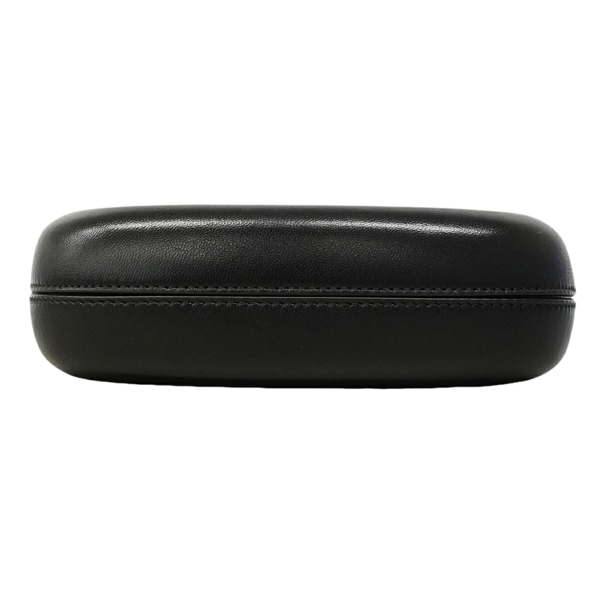 Chanel Black Leather Shoulder Bag (Pre-Owned)