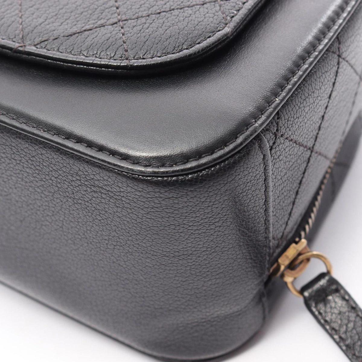 Chanel Black Leather Handbag Shoulder Bag Vanity Bag (Pre-Owned)