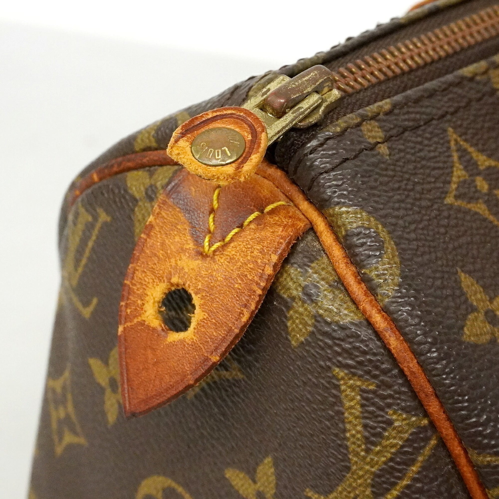 Louis Vuitton Brown Handbag (Pre-Owned)