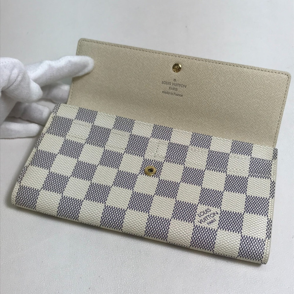 Louis Vuitton Damier Azur Damier Azur White Damier Azur Long Wallet (Bi-Fold) (Pre-Owned)