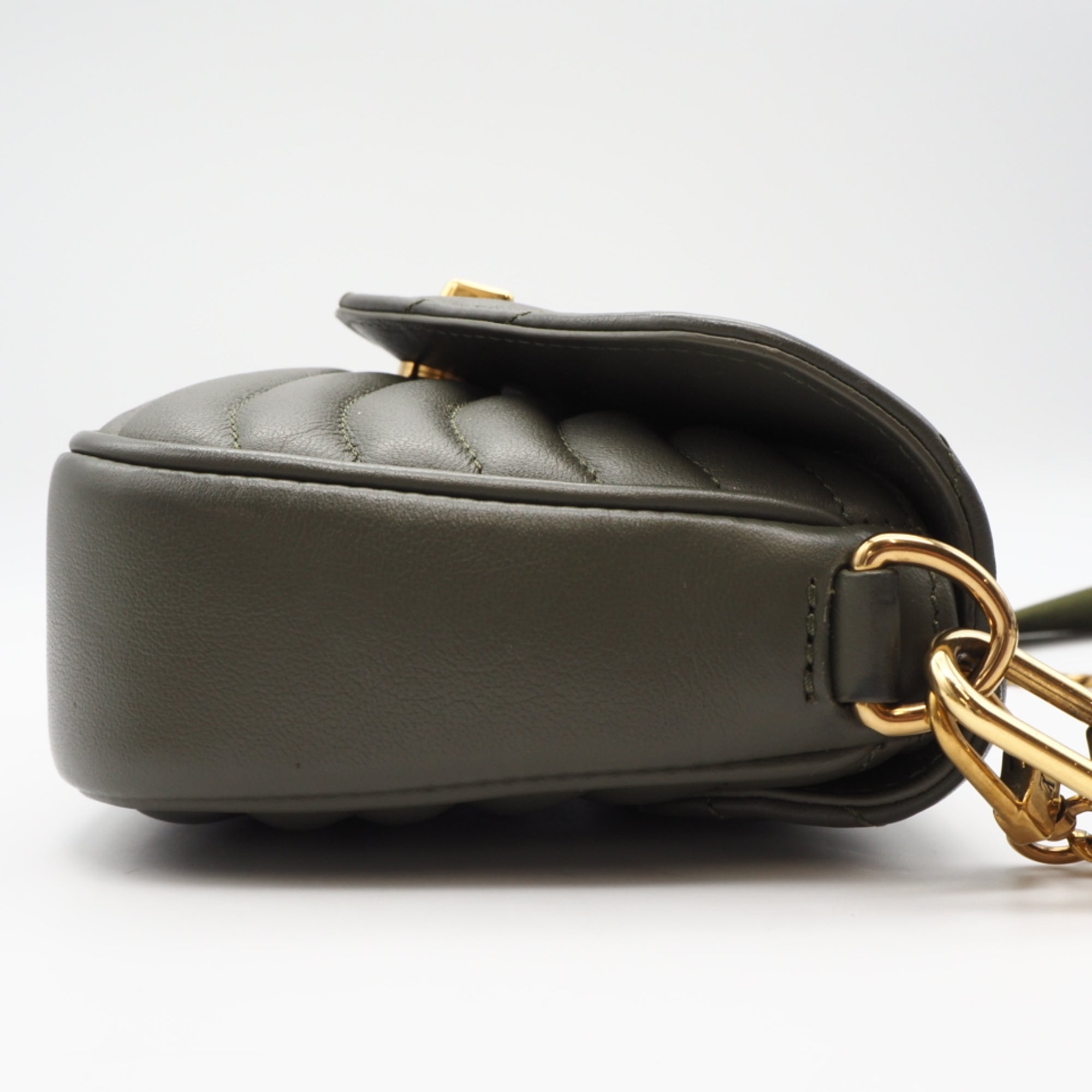 Louis Vuitton Khaki Leather Pochette Shoulder Bag (Pre-Owned)