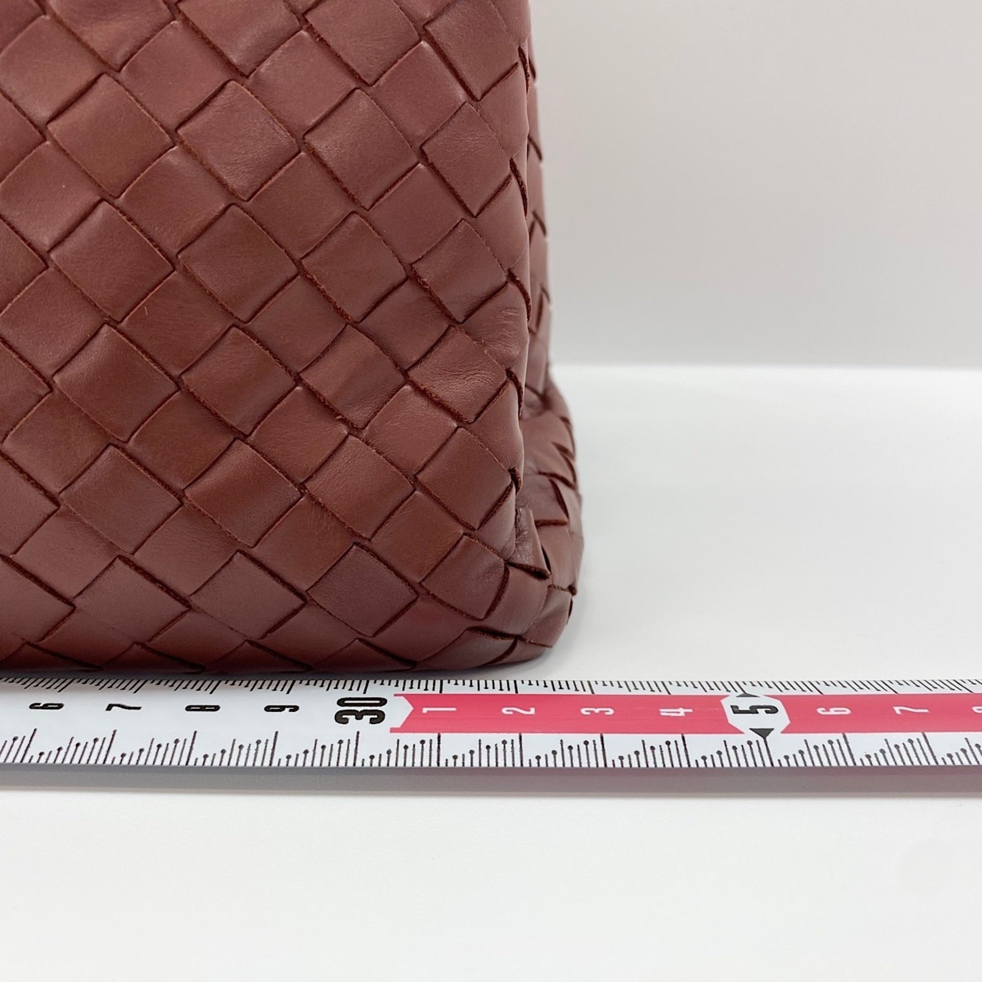 Bottega Veneta Intrecciato Wine Intrecciato Handbag (Pre-Owned)