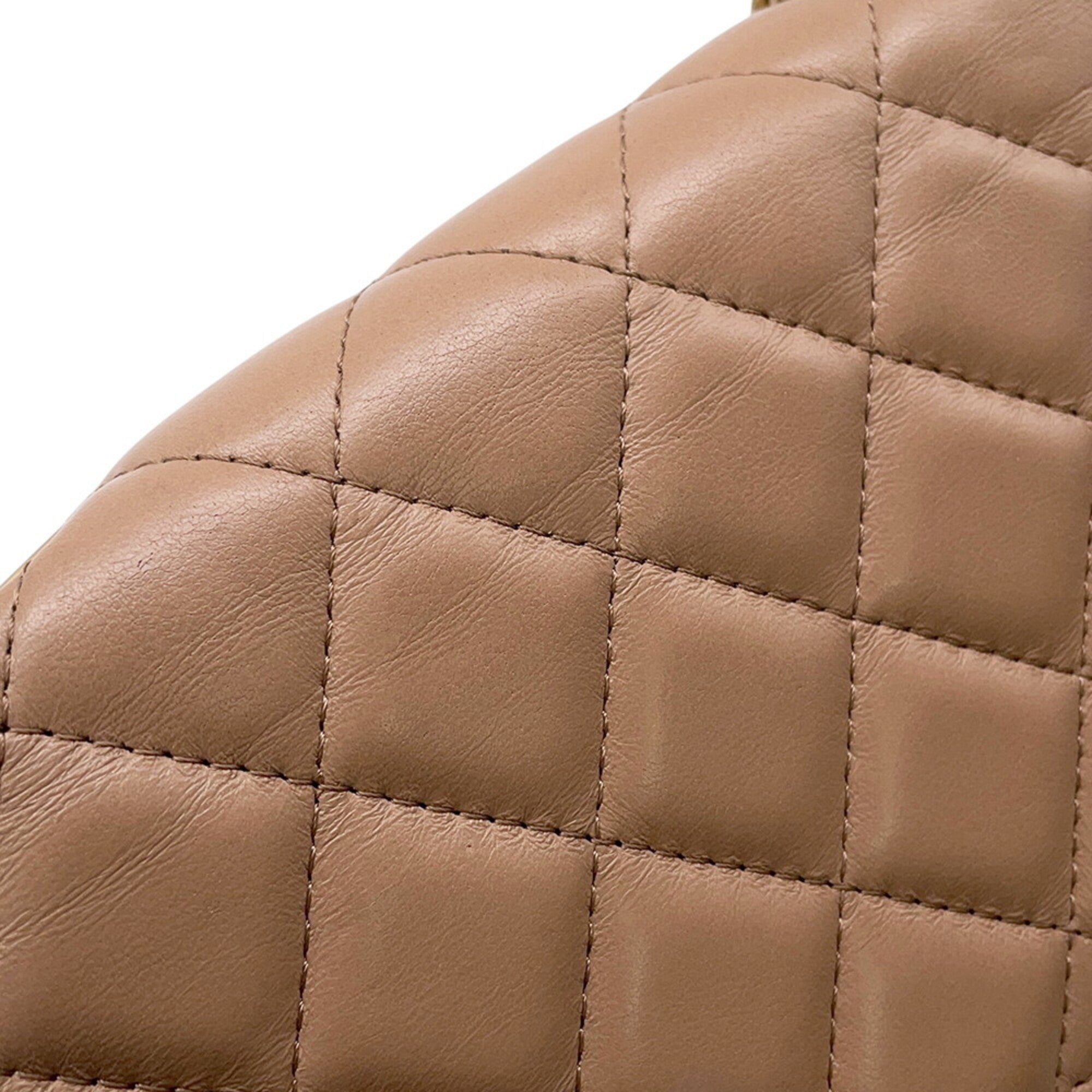 Chanel Beige Leather Pouch Shoulder Bag (Pre-Owned)