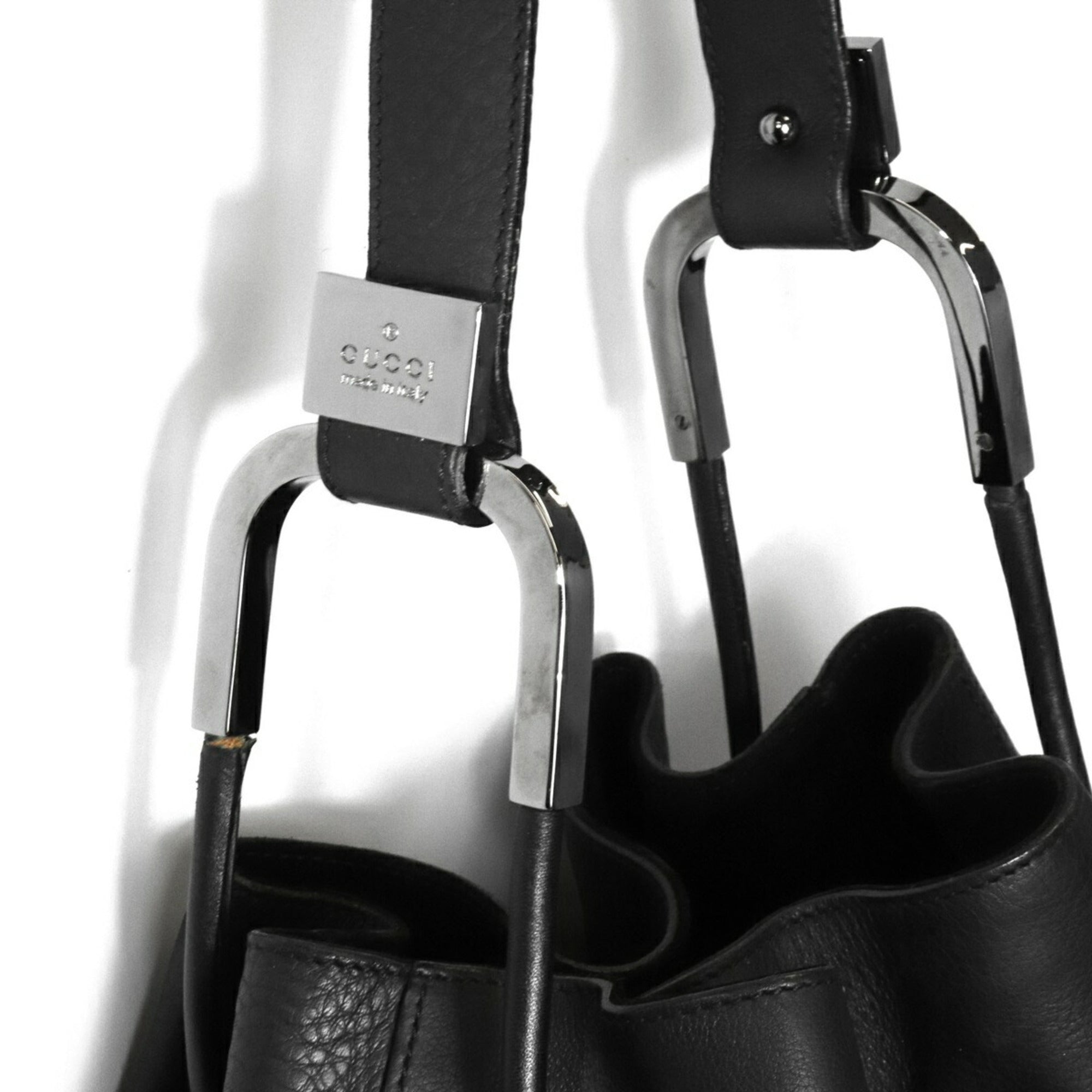 Gucci Black Leather Shoulder Bag (Pre-Owned)