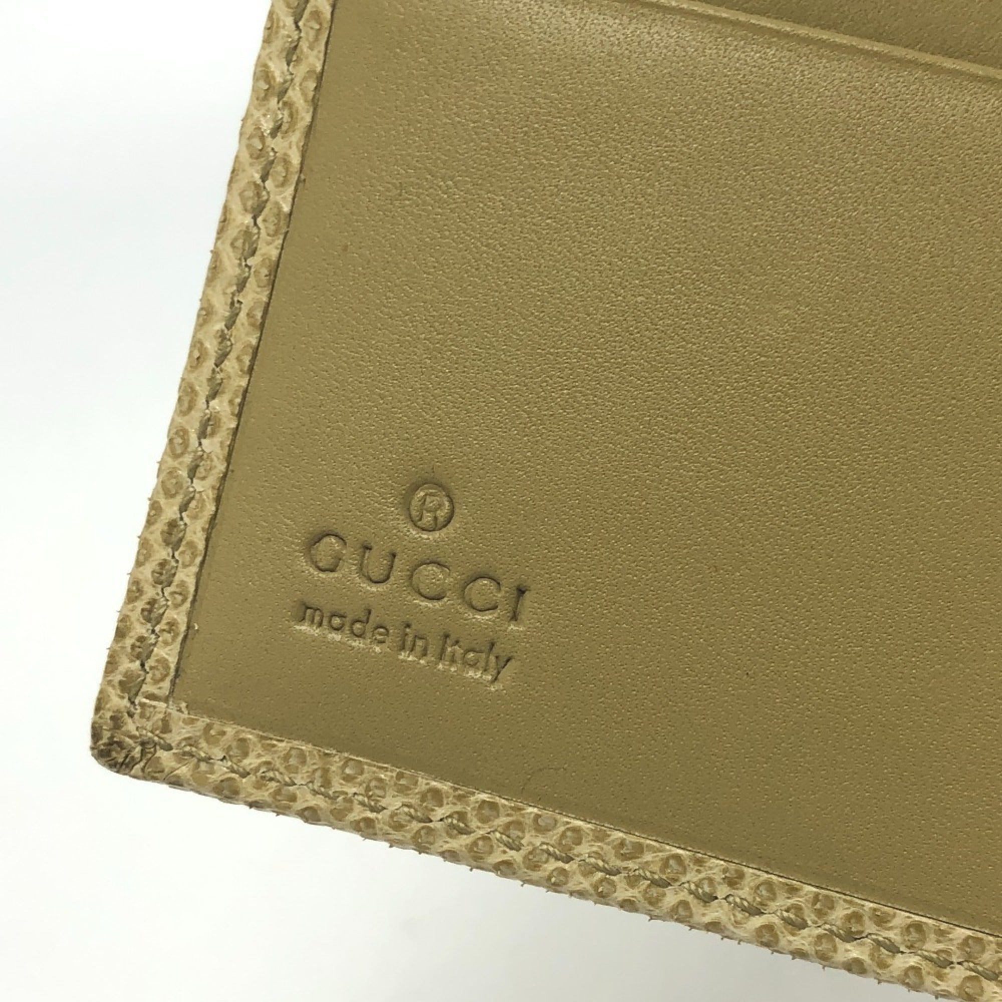 Gucci Beige Leather Wallet (Bi-Fold) (Pre-Owned)