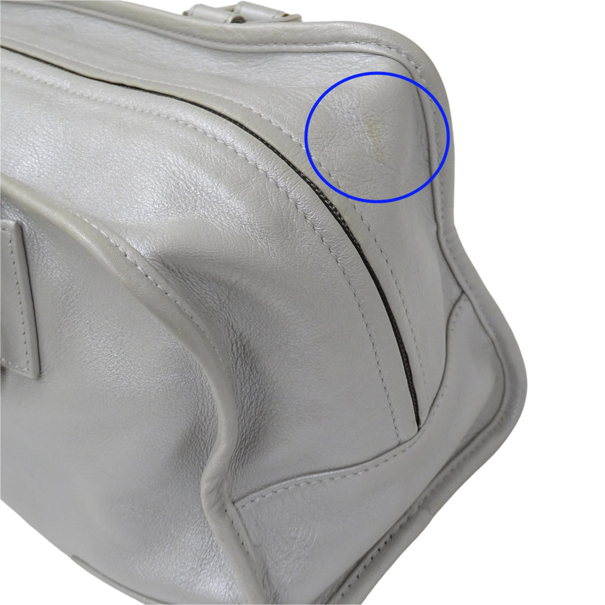 Loewe Silver Leather Handbag (Pre-Owned)