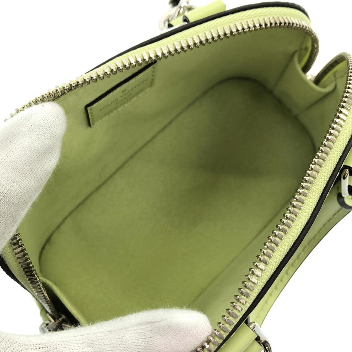 Louis Vuitton Green Leather Handbag (Pre-Owned)