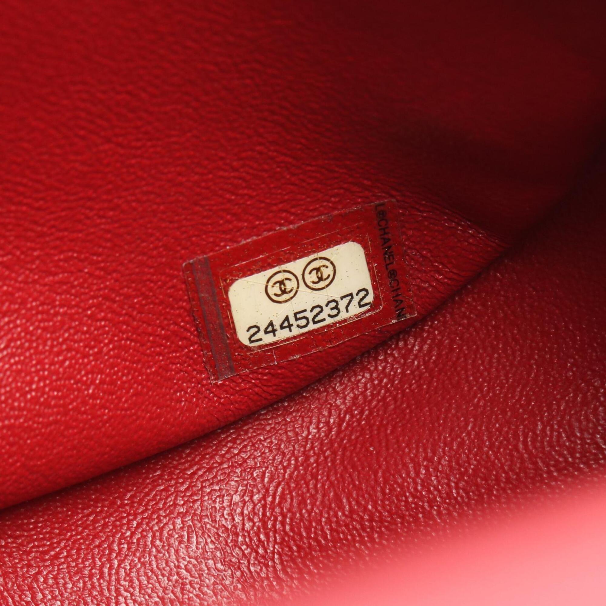 Chanel Red Color Leather Handbag Shoulder Bag (Pre-Owned)