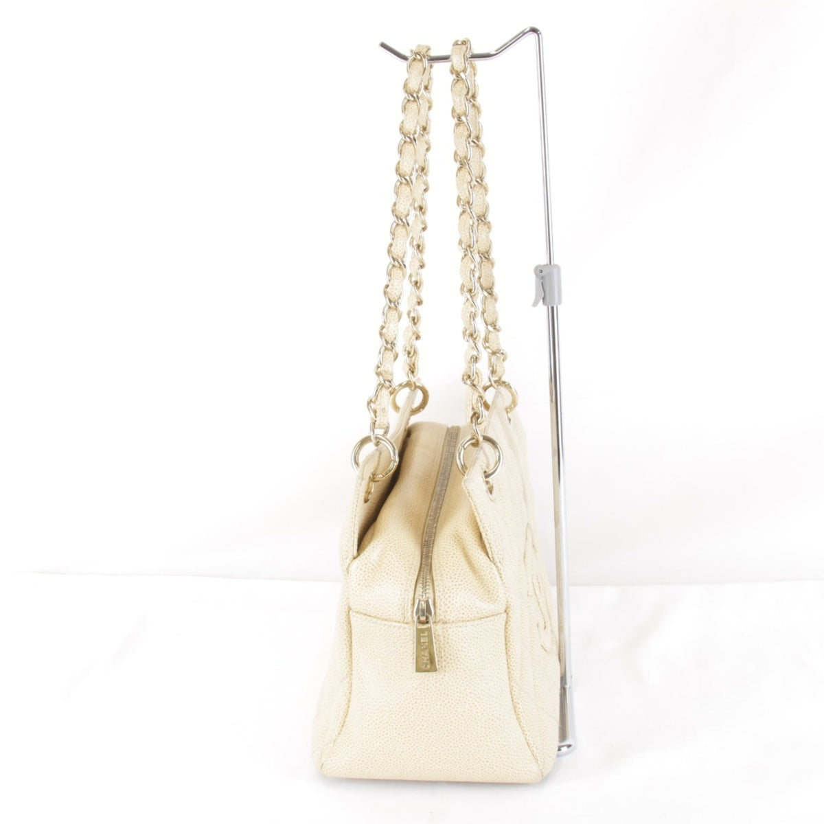 Chanel Beige Leather Shoulder Bag (Pre-Owned)